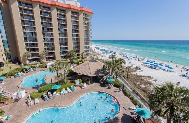 Beach Front Condo w/Amazing Gulf Front Views!