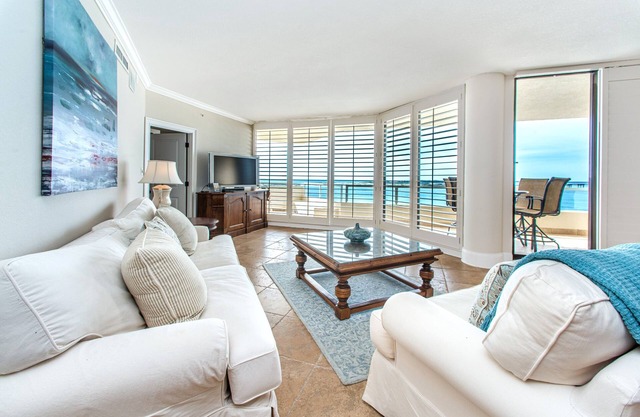 🌊Beach Front Pool~Walk2Beach and Jetties~Gulf & Harbor Views~3BR East Pass 605