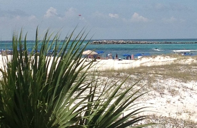 ~Beachfront ~ Spectacular View~Updated ~ Family Friendly~Great Location~