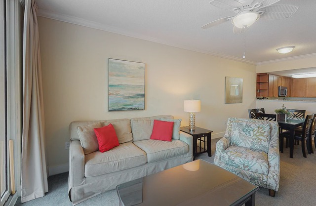 Bright & Spacious Condo On Okaloosa Island! Waterfall, Lazy River