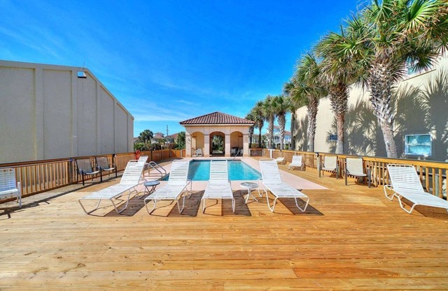 Charming 3BD/3BA home in a gated community!