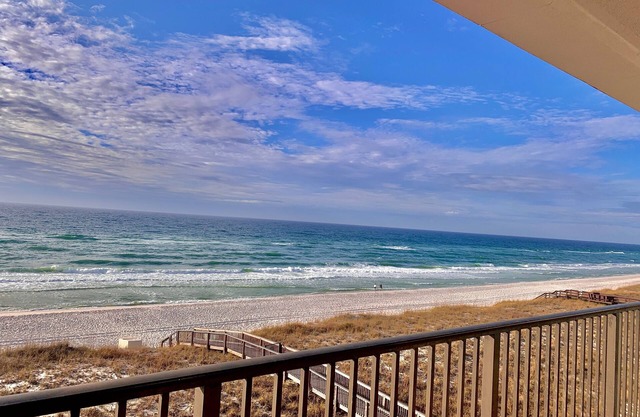 Directly on the Gulf! Beautiful view from your private deck!