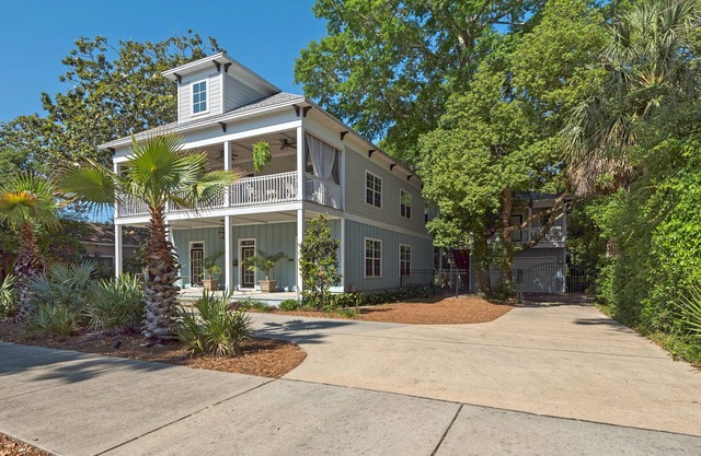Downtown Dreams now available in Historic North Hill
