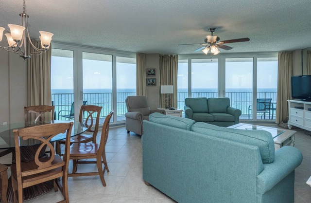 E1706 Gulf Front View, 3 Pools, Gated Condo