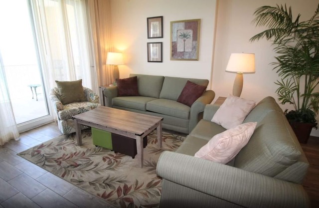 Emerald Isle 1406 - Front row beach chair service included! Affordable rates!