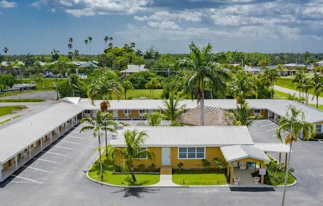 Everglades City Motel