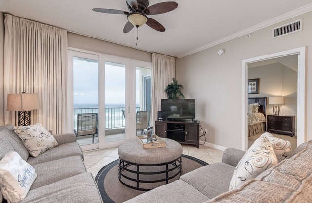 Free Daily Activities☀️🏖🌊👙 | Mediterranean Beachfront Condo w/ Restaurant