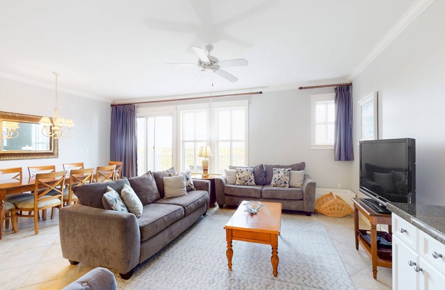 Grand resort condo with golf course, ocean views & luxe amenities