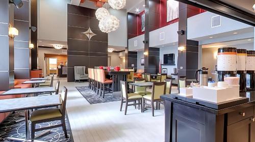 Hampton Inn Suites Marksville 