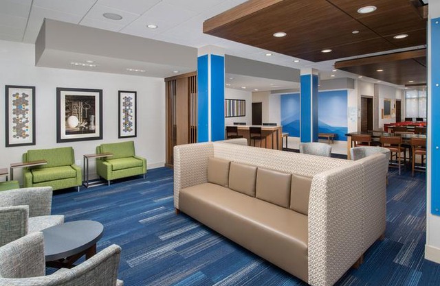 Holiday Inn Express Pensacola Downtown