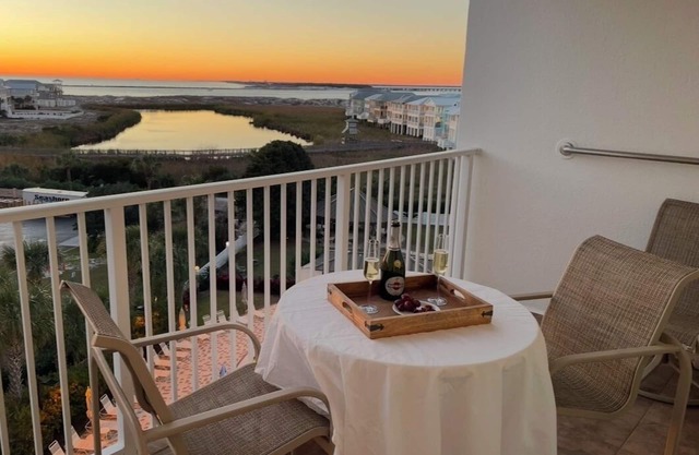 Islander 610-Winter Months Avail - Heated Pool Contact for Special Rates