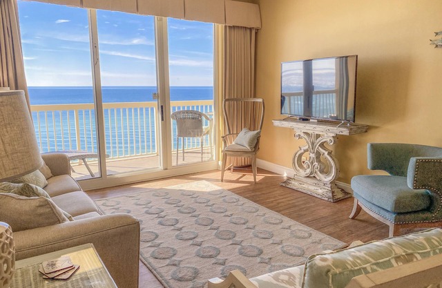 L👀K! ⭐️ TOP-RATED DIRECT BEACHFRONT @Calypso — 2 King Beds + FREE Beach Chairs!