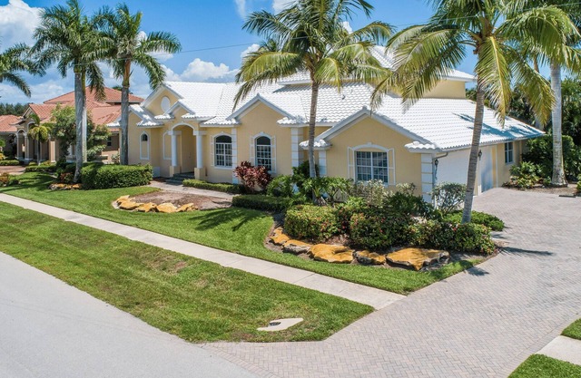 Large home-plenty of space for Family Fun!