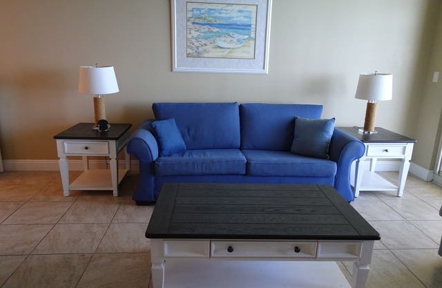 Oceanfront Penthouse-Legendary Sunset Views -Free Beach Chairs & New 65” TV!