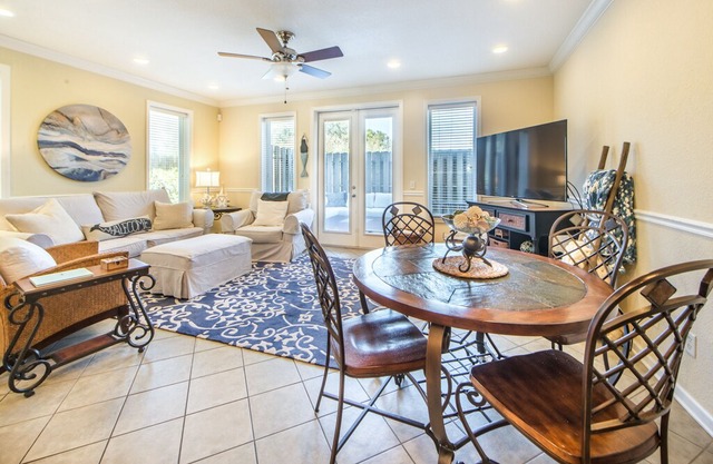 OPEN Aug 8-14!☀Walk 2 Beach☀Private Complex☀Community Pool☀4BR Bella Costa