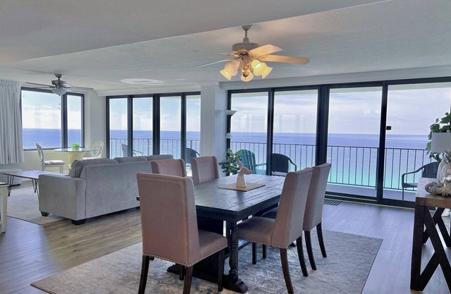 Picturesque Beachfront Condo- Spacious Balcony, 2BD/2BA, Pool & Tiki Bar