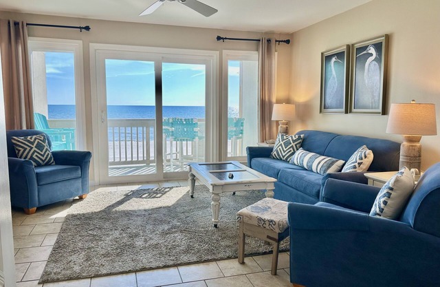 Ramsgate Harbour #20, Sleeps 6, Two Balconies, Pool, West End Of PCB,Renovated