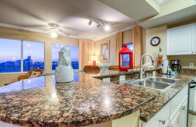 Tidewater 600-2BD, 2BA, and Amazing Ocean View!