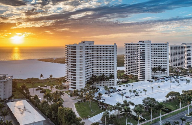 View is a 10. This condo is new and fresh. South Seas Tower 4-1009