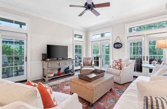 WaterColor 3BR Condo, Beach Club Passes, Bikes, Parking, Butterfly Garden View, And Bunk Room!