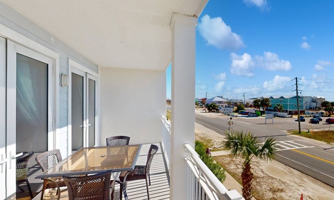 Mexico Beach Condo | 107 m² Condo ∙ 2 bedrooms ∙ 6 guests