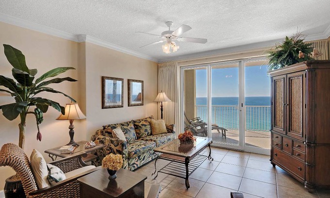 Long Beach House | 107 m² House ∙ 2 bedrooms ∙ 6 guests
