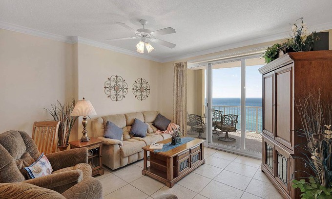 Long Beach House | 107 m² House ∙ 2 bedrooms ∙ 8 guests