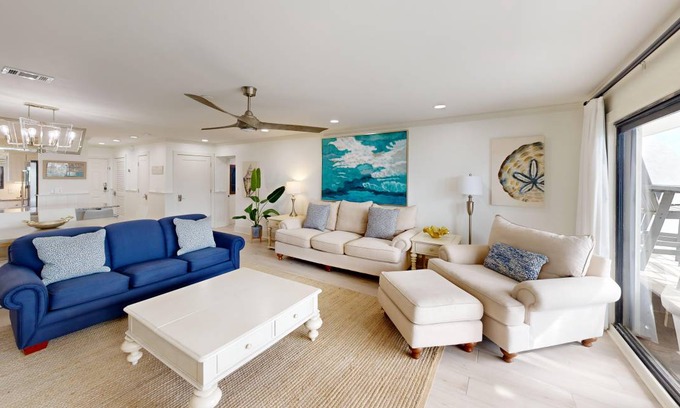 Holiday Isle Condo | 109 m² Condo ∙ 2 bedrooms ∙ 10 guests