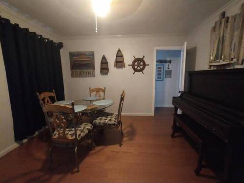 Pensacola House | 111 m² House ∙ 2 bedrooms ∙ 4 guests