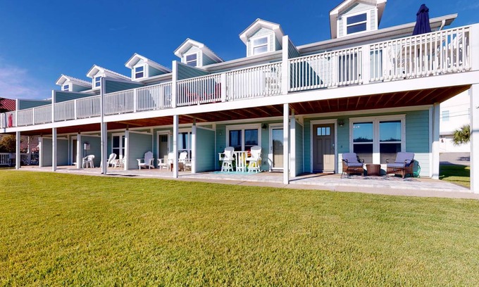 Sunnyside On The Gulf House | 112 m² House ∙ 2 bedrooms ∙ 6 guests