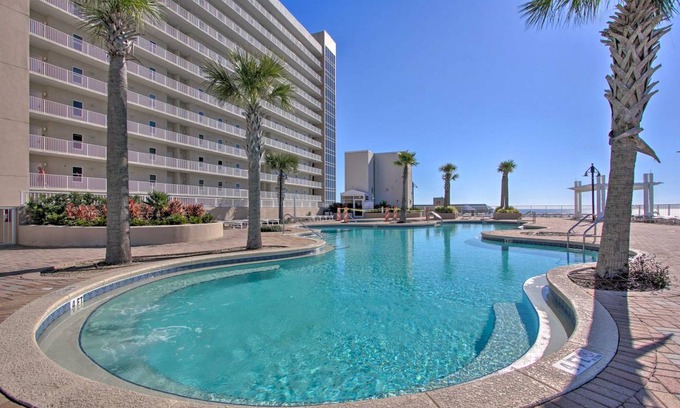 Panama City Beach Apartment | 117 m² Apartment ∙ 2 bedrooms ∙ 8 guests