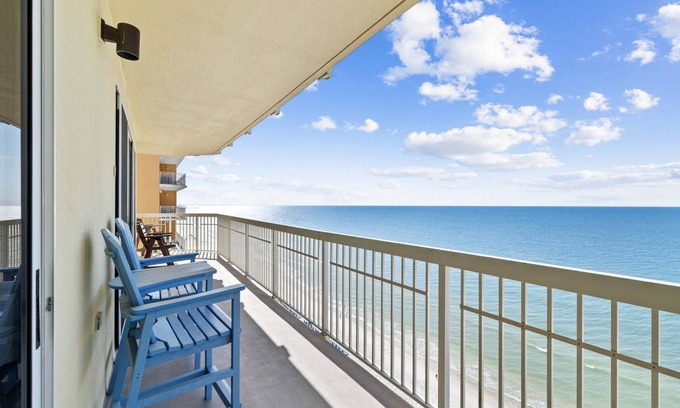 Miramar Beach Apartment | 130 m² Apartment ∙ 3 bedrooms ∙ 7 guests