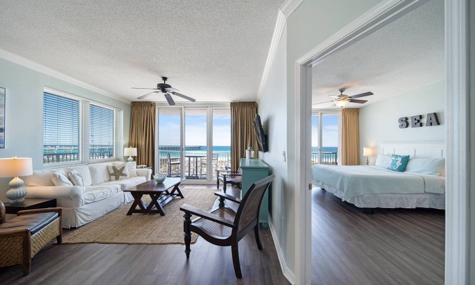 Navarre Beach Condo | 130 m² Condo ∙ 3 bedrooms ∙ 8 guests