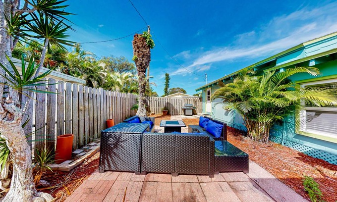 Goodland House | 132 m² House ∙ 2 bedrooms ∙ 8 guests