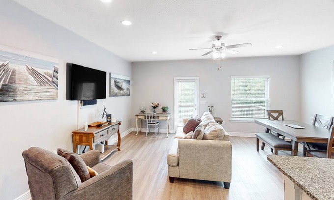 Thomas Drive House | 139 m² House ∙ 3 bedrooms ∙ 7 guests