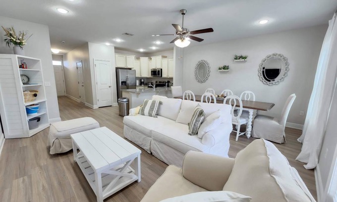 Thomas Drive House | 143 m² House ∙ 3 bedrooms ∙ 7 guests