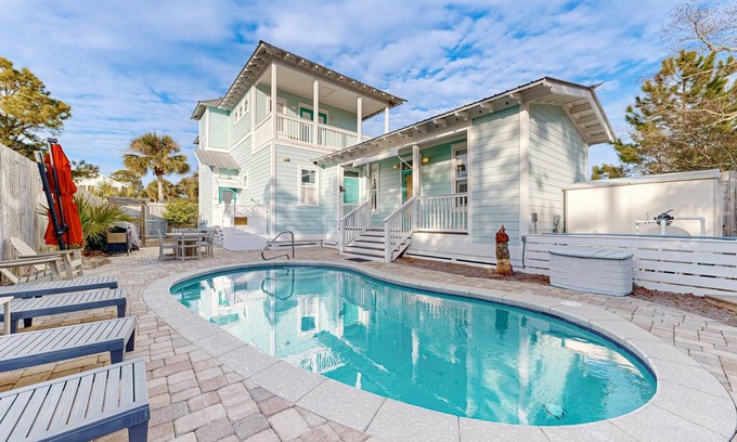Village of Sugar Beach House | 159 m² House ∙ 4 bedrooms ∙ 14 guests
