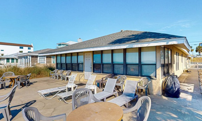 Bahama Beach House | 190 m² House ∙ 4 bedrooms ∙ 14 guests