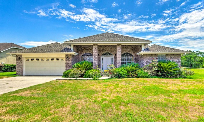 Northwest Pensacola House | 199 m² House ∙ 4 bedrooms ∙ 8 guests