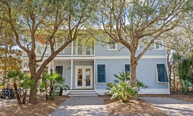 Inlet Beach House | 204 m² House ∙ 4 bedrooms ∙ 10 guests