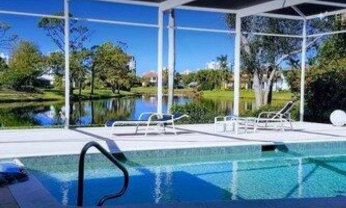 Park Shore House | 223 m² House ∙ 2 bedrooms ∙ 4 guests