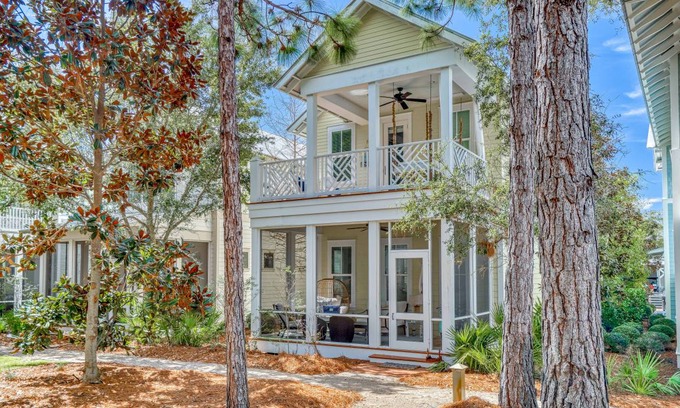 Watercolor House | 224 m² House ∙ 4 bedrooms ∙ 10 guests