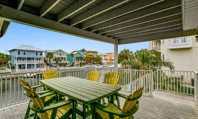 Lafitte Cove House | 239 m² House ∙ 4 bedrooms ∙ 8 guests