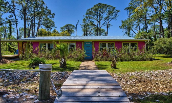 St. George Island House | 242 m² House ∙ 3 bedrooms ∙ 8 guests