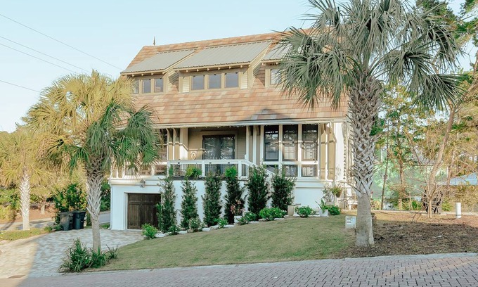 Dune Allen Beach House | 278 m² House ∙ 4 bedrooms ∙ 14 guests