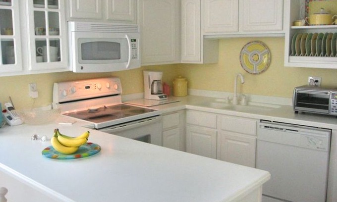 Sunnyside Apartment | 3 Bedroom and 3 Bath Pinnacle Port Oceanfront Condominium