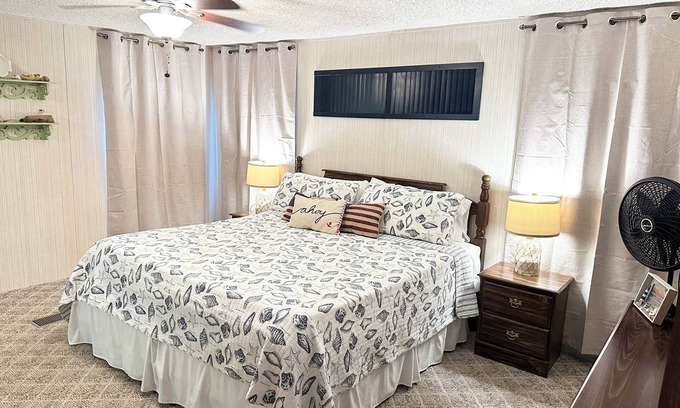 Mexico Beach House | 3-BR family home 2 blocks from main beach access in downtown Mexico Beach