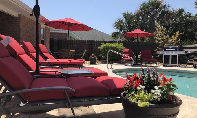 Fort Walton Beach - Destin House | 3 KING BEDS, 4BR,2 FULL BATHS, FREE PRIVATE HEATED POOL, WALK TO PRIVATE BEACH