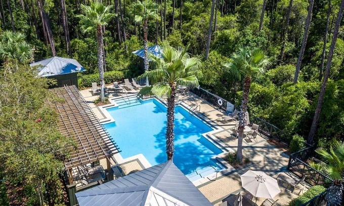 Treetop House | 30A Beach House - Sleeps 18 - 5 Bedrooms - Pool, Walking Trail Free Golf Daily!