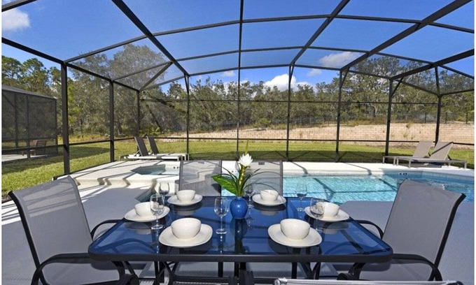 Beach District House | 323 m² House ∙ 6 bedrooms ∙ 12 guests